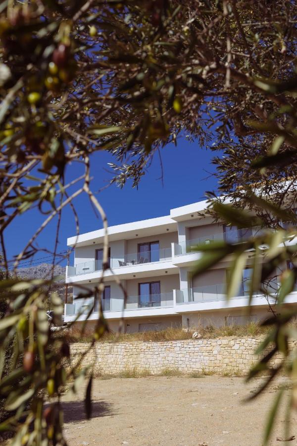 Zambia Luxury Apartments Plakiás Exterior foto